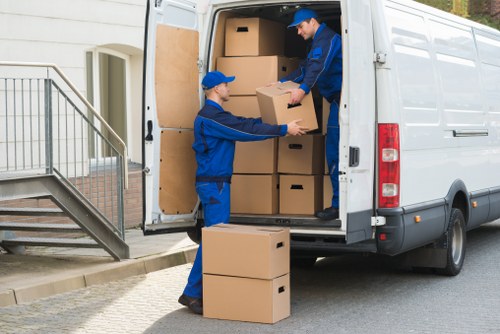 Croydon street access and parking considerations for removals