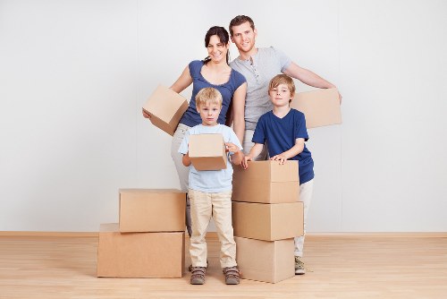 Household and business moving help in Croydon