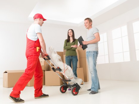 Croydon man and van assisting with flat move and access challenges